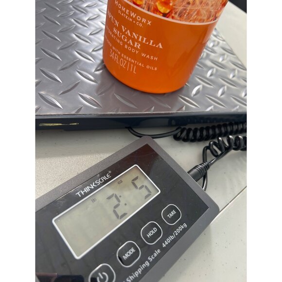 HomeWorx Slatkin and Co Spun Vanilla Sugar Hydrating Body Wash 34 Oz Essential - Picture 6 of 6